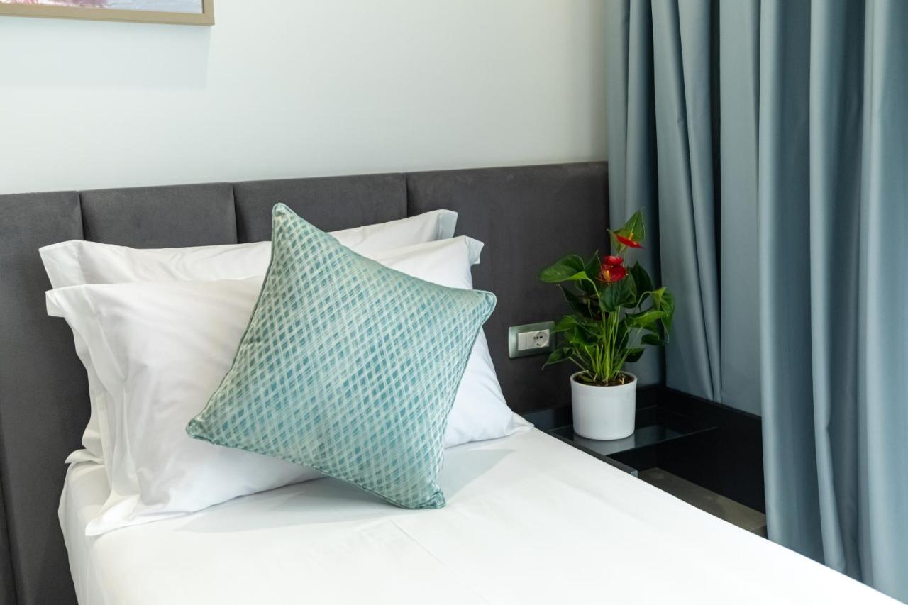 Ames Hotel & Spa فلورا المظهر الخارجي الصورة